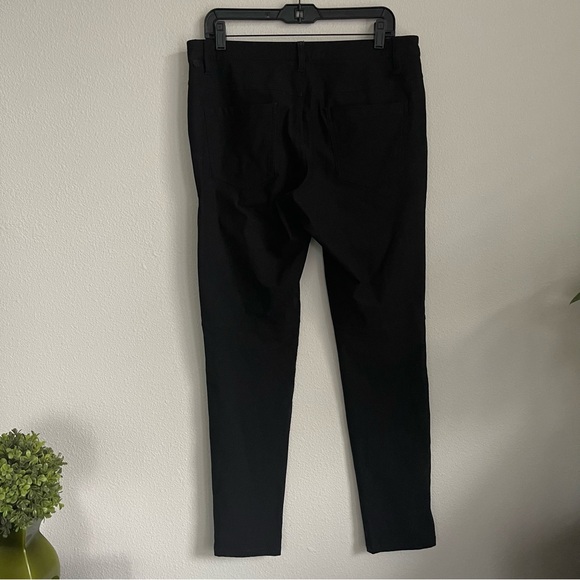 Lululemon ABC Slim-Fit 5 Pocket Warpstreme Pants - Picture 4 of 8